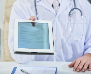 Медицинский перевод для лечения за рубежом: как подготовить выписки и анализы